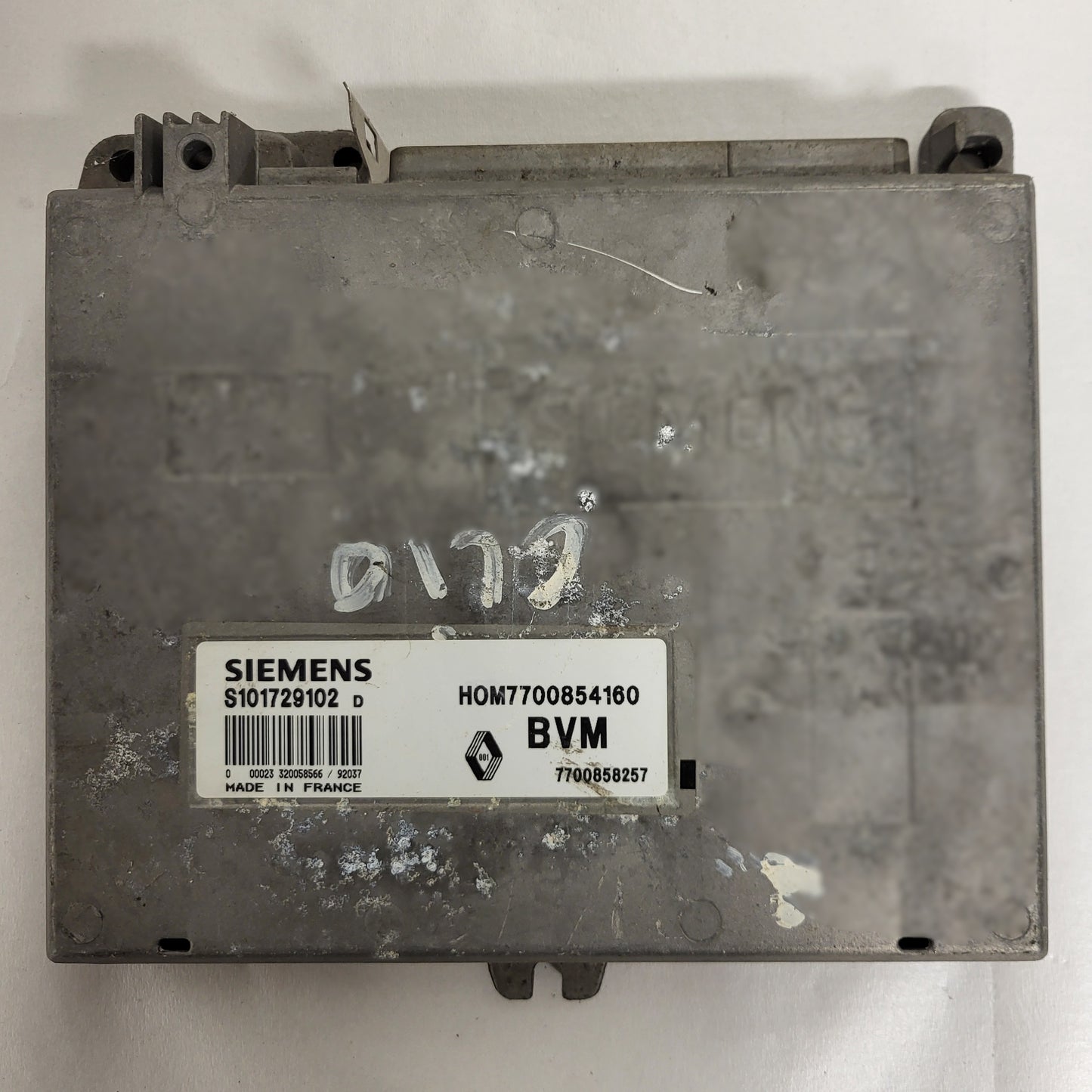 Renault ECU / S101729102D / 7700854160 / 7700858257 / S101729102