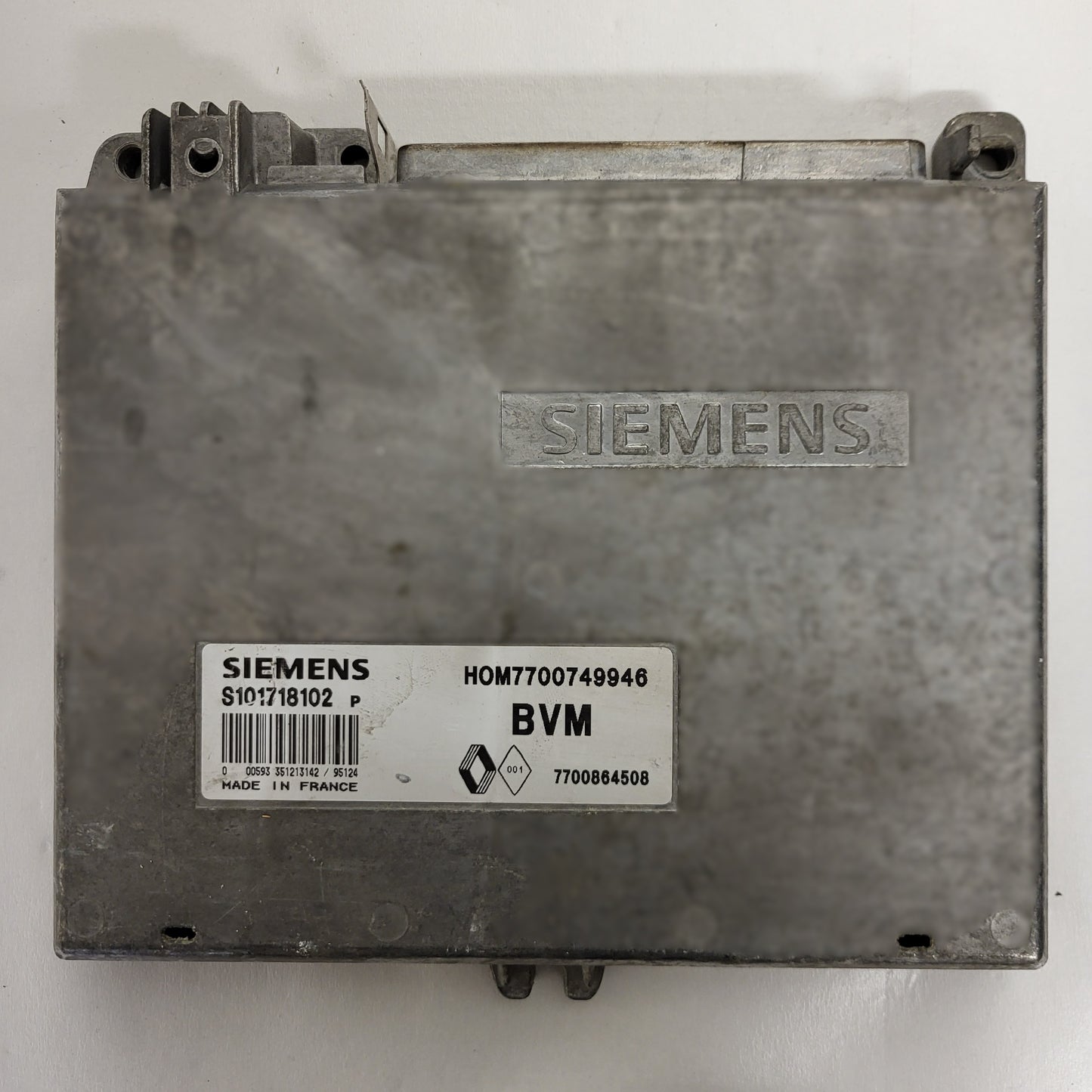 RENAULT CLIO ECU / S101729102P / HOM 7700749946 / 7700864508 / SIEMENS