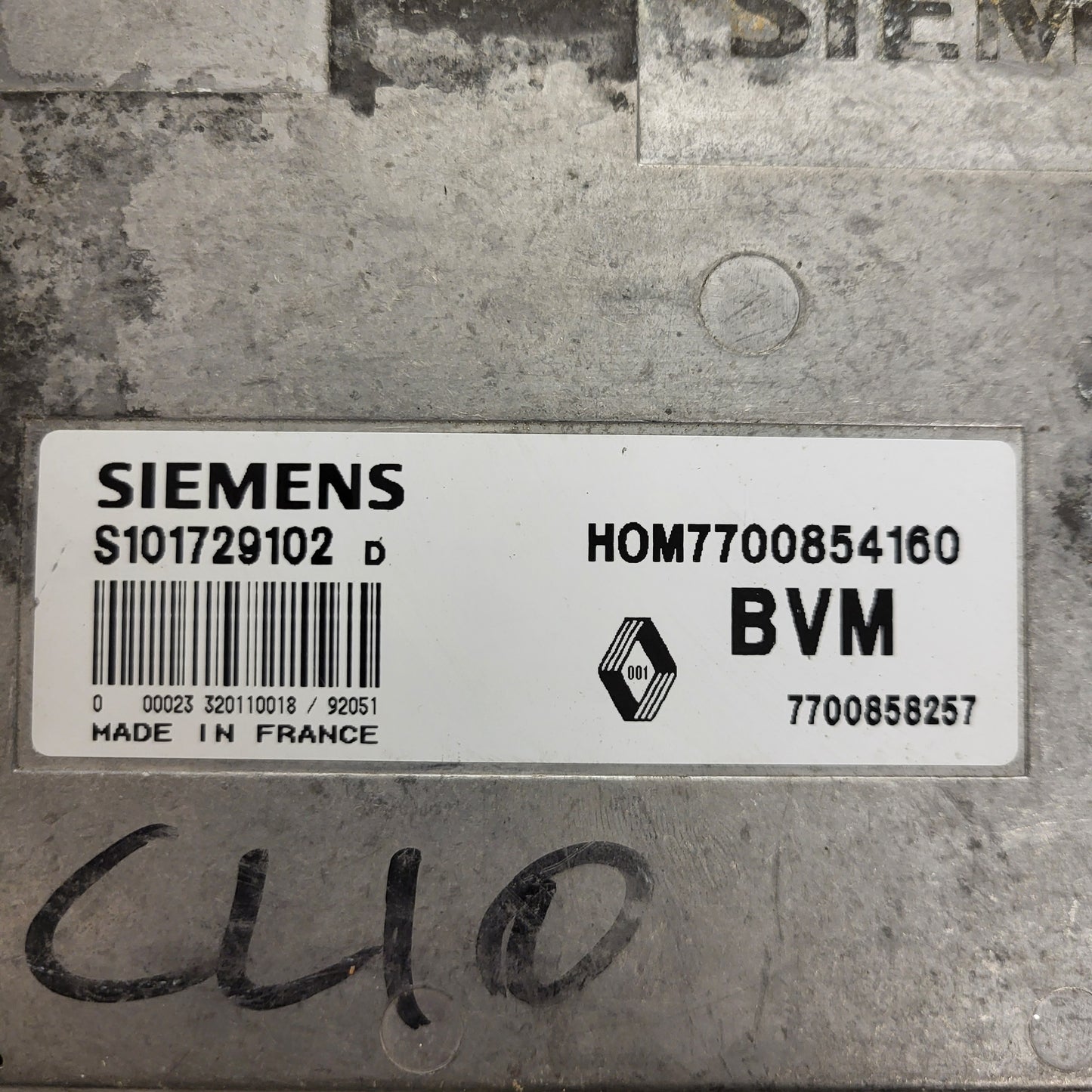 Renault ECU / S101729102D / 7700854160 / 7700858257 / S101729102