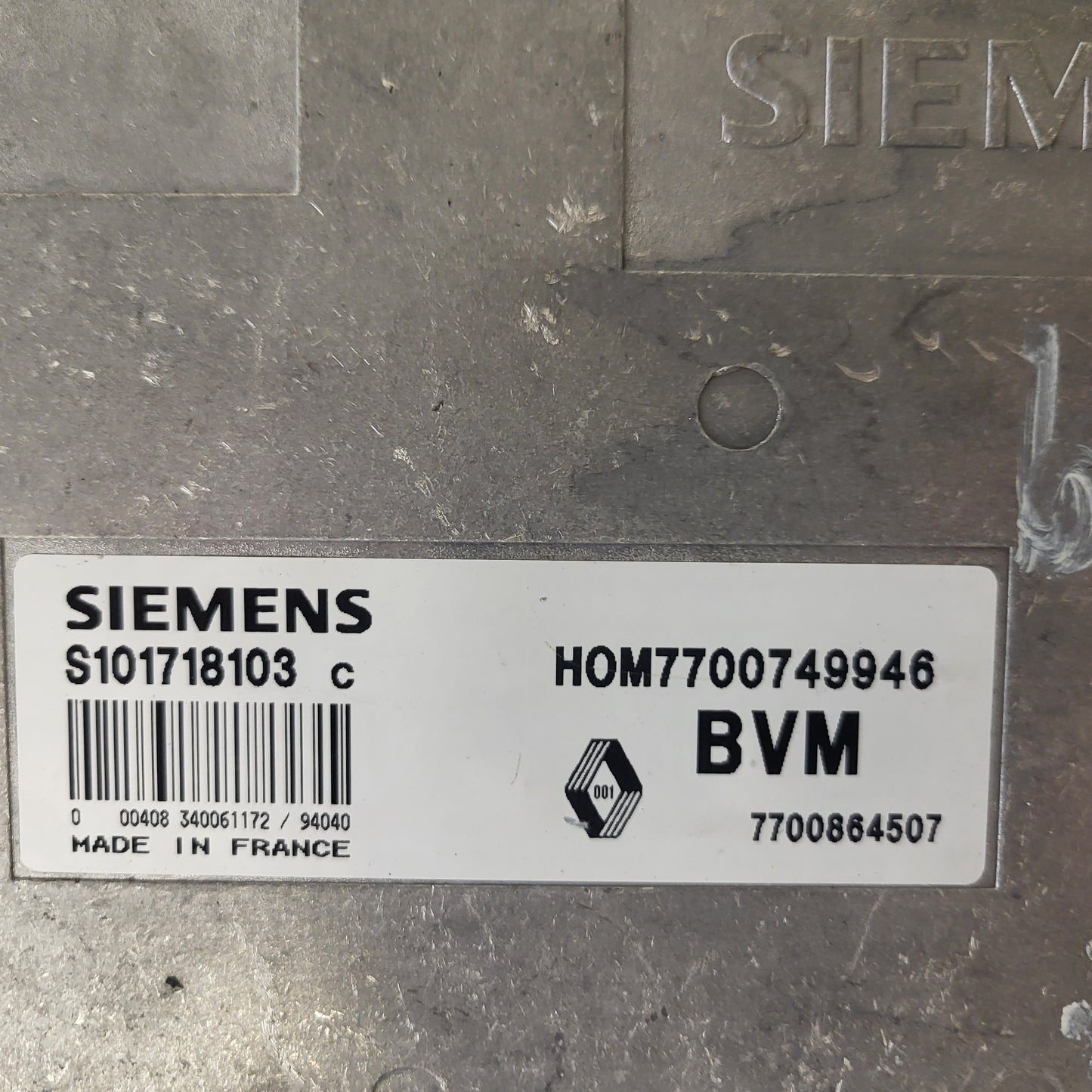 Renault Clio ECU / S101718103C / HOM 7700749946 / 7700864507 / S101718103
