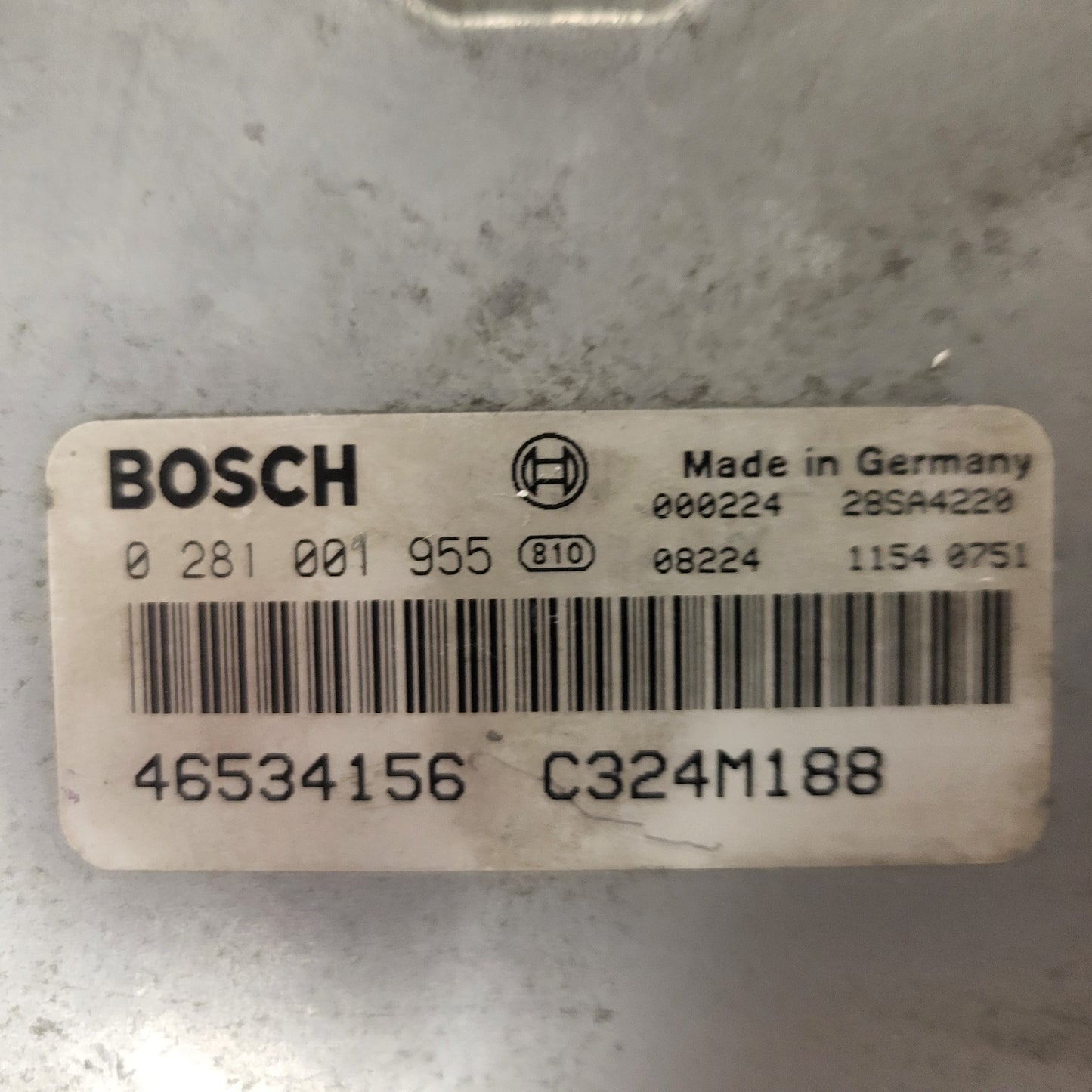 FIAT PUNTO 188 1.9 JTD ECU / 0281001955 / 46534156 / BOSCH
