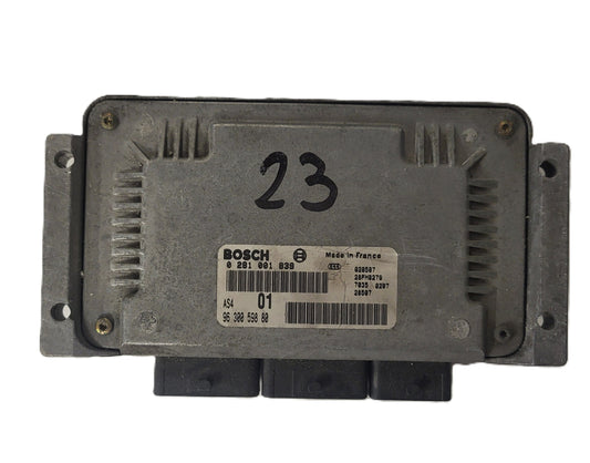 Citroen Saxo Peugeot 106 ECU / 0281001839 / 9630059880 / AS4 / BOSCH