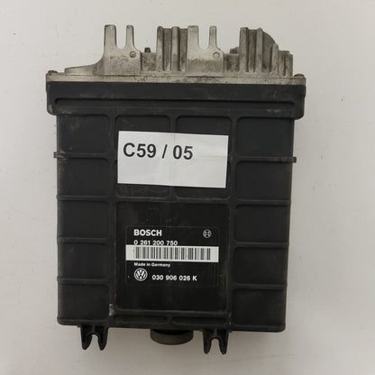 VW ECU / 0261200750 / 030906026K / BOSCH