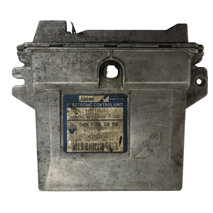 Renault ECU / HOM 7700104956 / 7700111206 / R04080012J / LUCAS