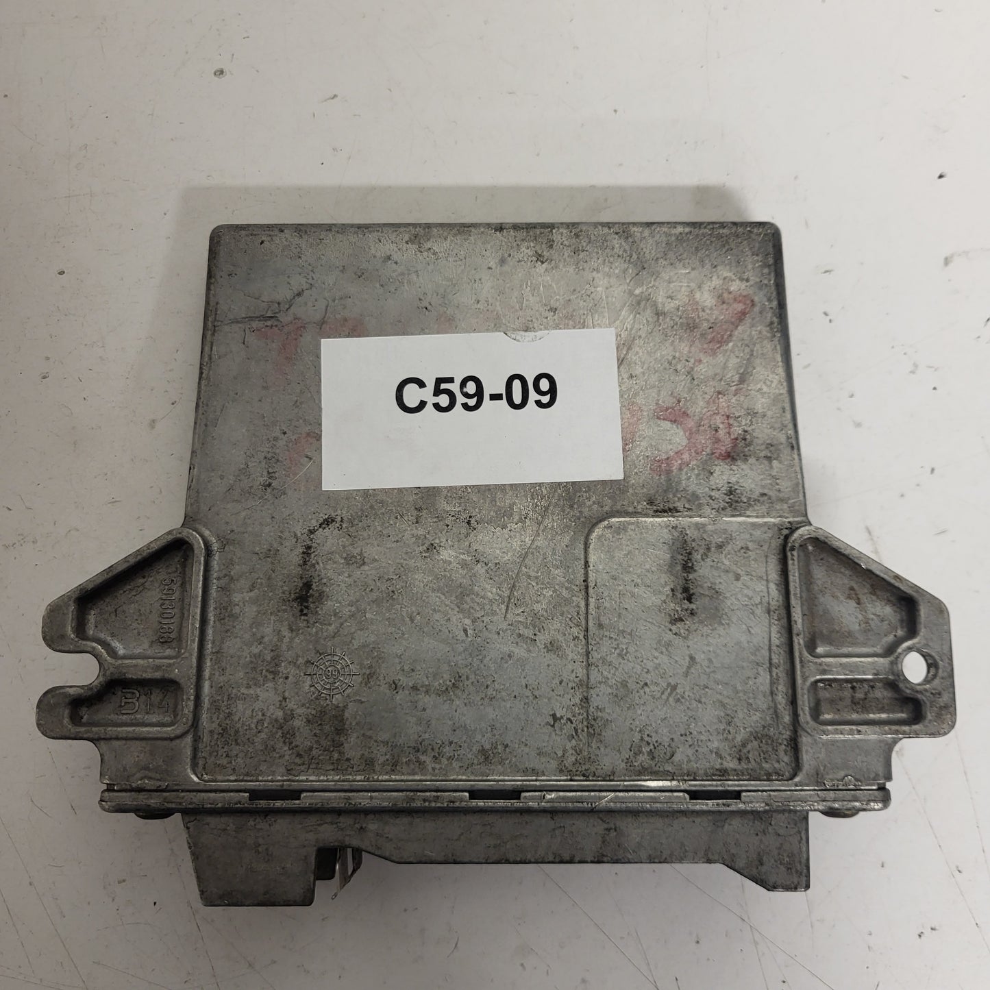 Renault ECU / HOM 7700104956 / 7700111206 / R04080012J / LUCAS