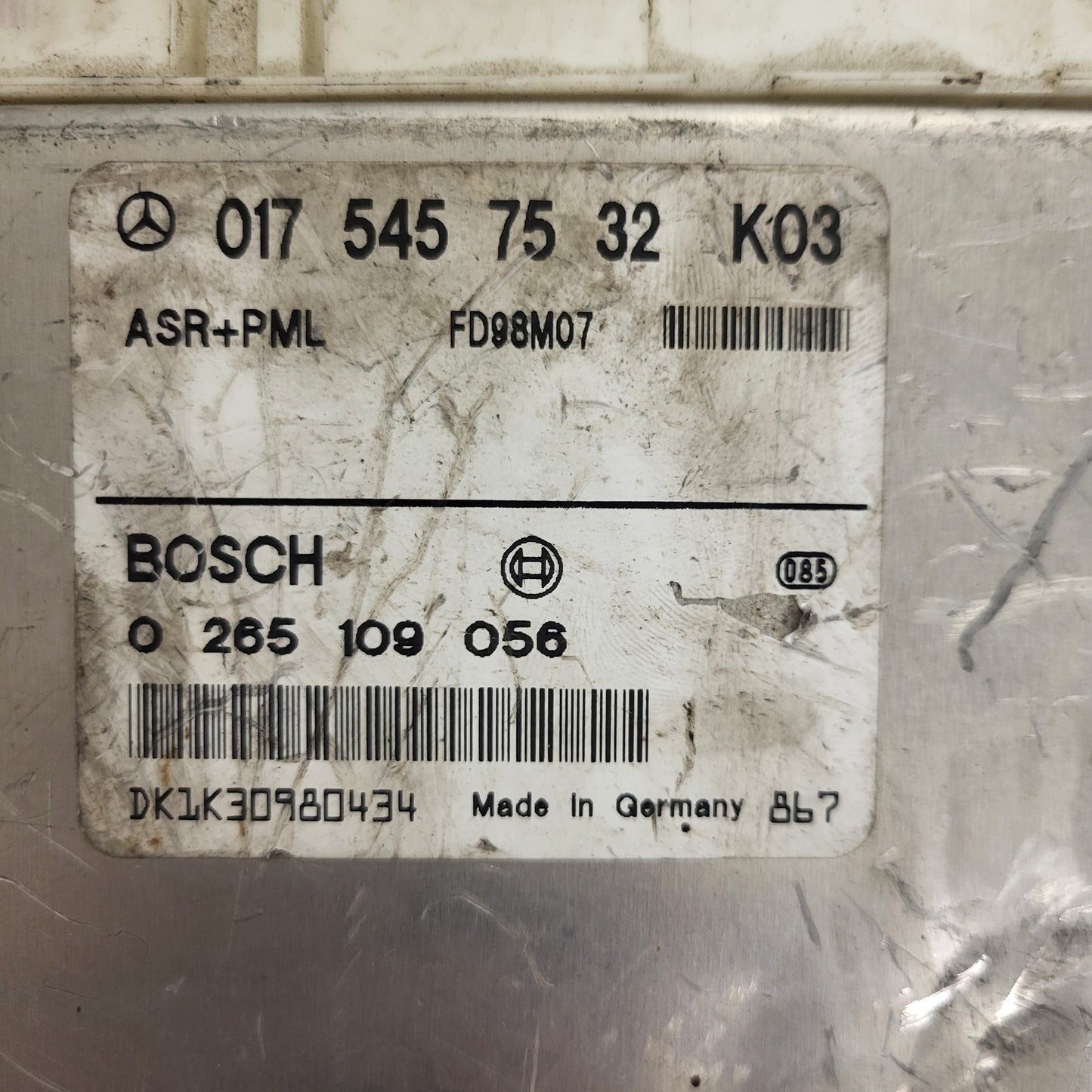 MERCEDES BENZ E CLASS ECU MODULE / 0175457532 / 0265109056 / BOSCH