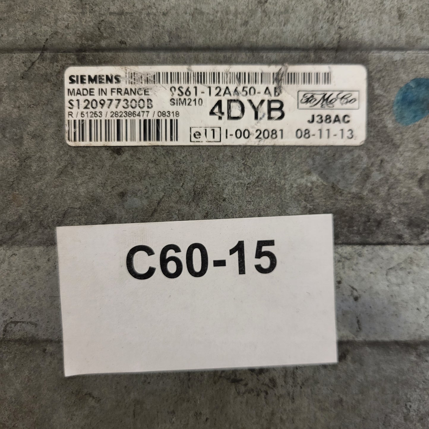 FORD FUSION ECU / S120977300B / 9S61-12A650-AB / 4DYB / SIM210 / SIEMENS