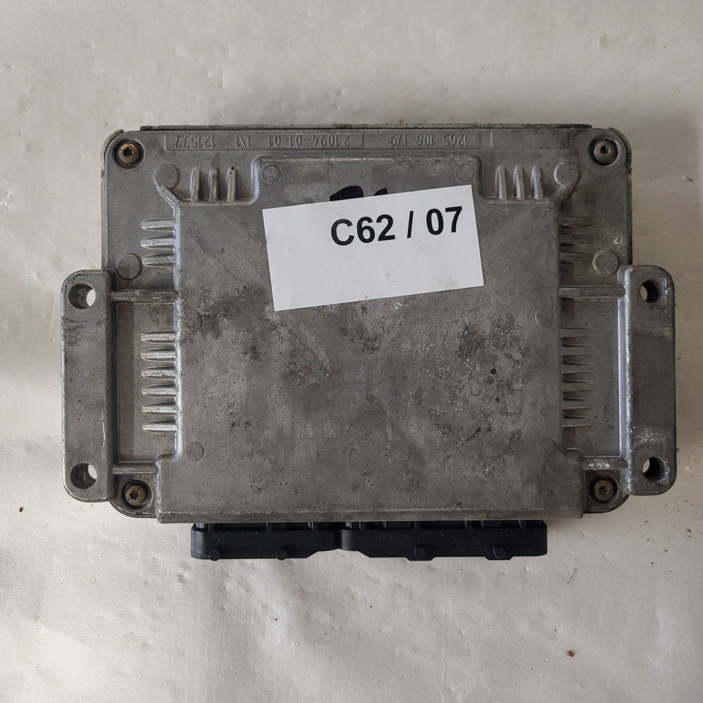 RENAULT MEGANE SCENIC ECU / 0281010442 / HOM 8200049306 / 8200141954 / BOSCH