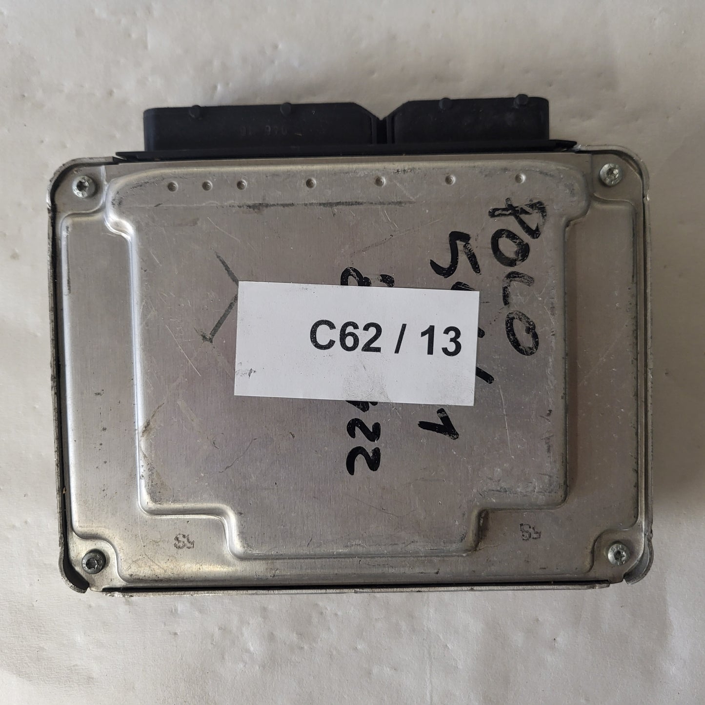 VOLKSWAGEN POLO IV 9N3 ECU / 045906019BP / 0281012194 / EDC15P+ / BOSCH