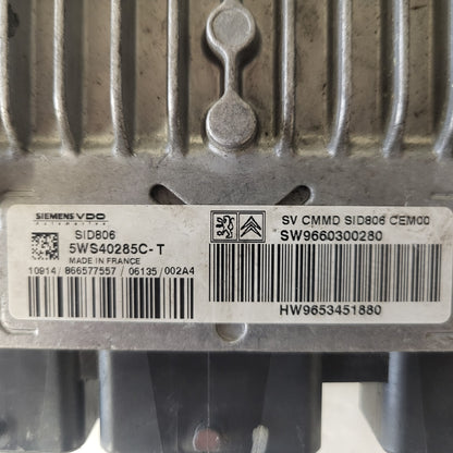 Peugeot Citroen ECU / 5WS40285C-T / 9660300280 / 9653451880 / SID806 SIEMENS