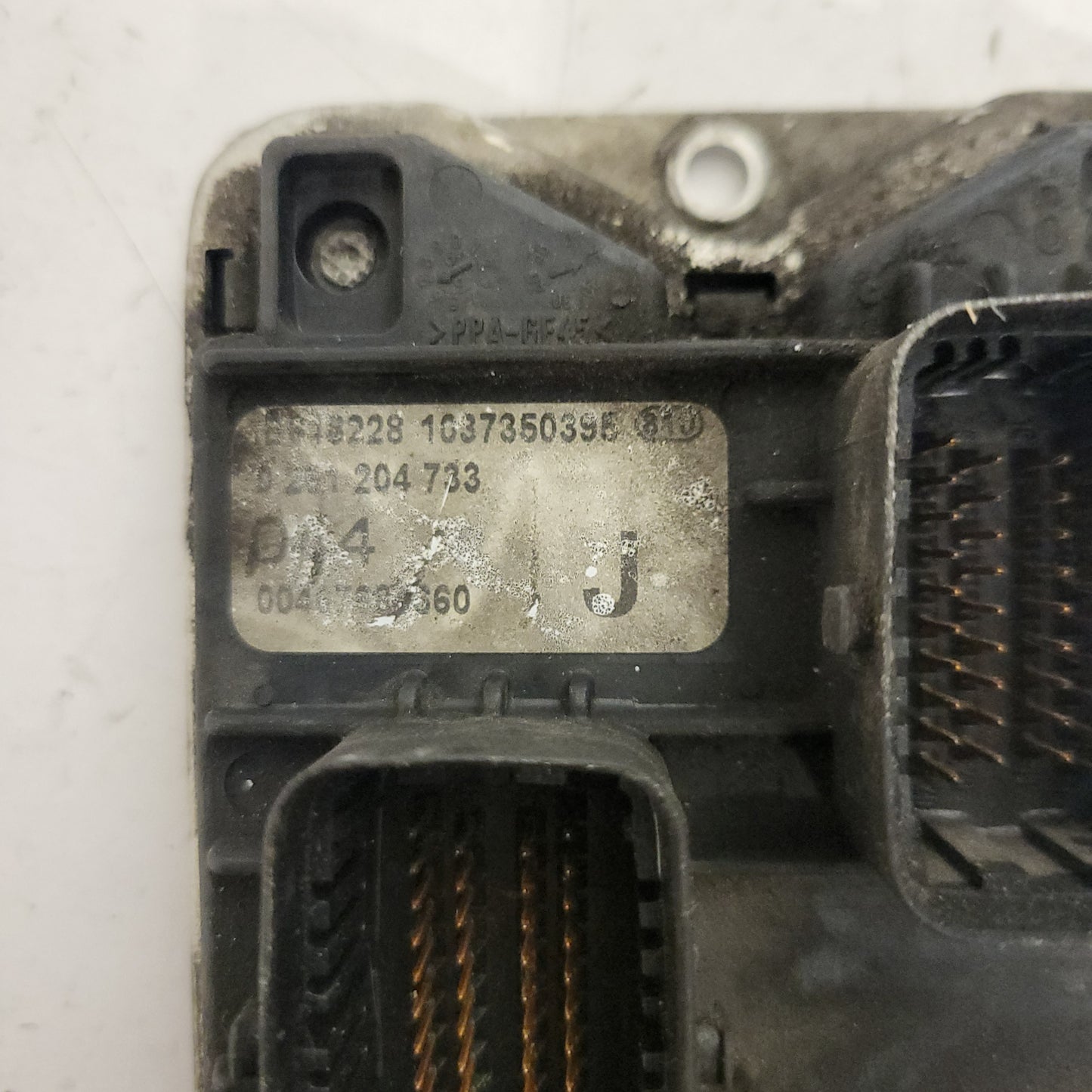 ALFA ROMEO 166 ECU / 0261204733 / 00467684660 / BOSCH