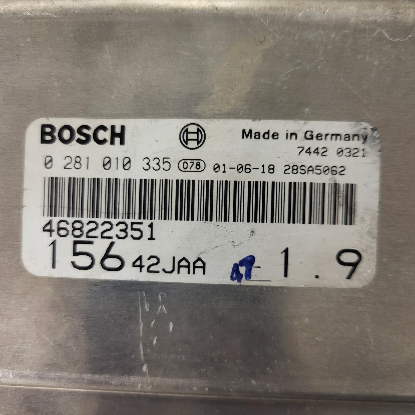ALFA ROMEO 156 ECU / 0281010335 / 46822351 / 15642JAA / BOSCH