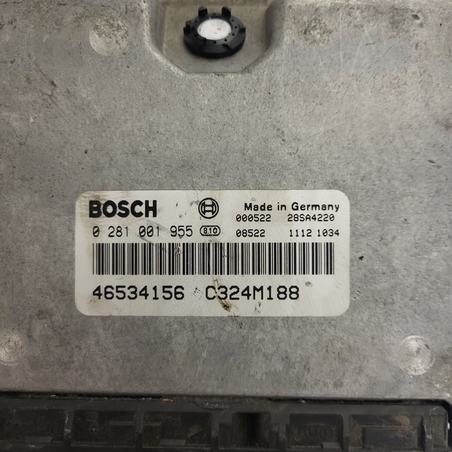 FIAT PUNTO 188 1.9 JTD ECU / 0281001955 / 46534156 / BOSCH