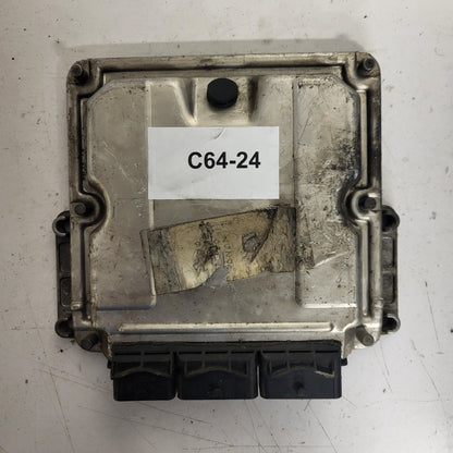 Renault ECU / 0281011102 / 8200153945 / 8200222133 / BOSCH