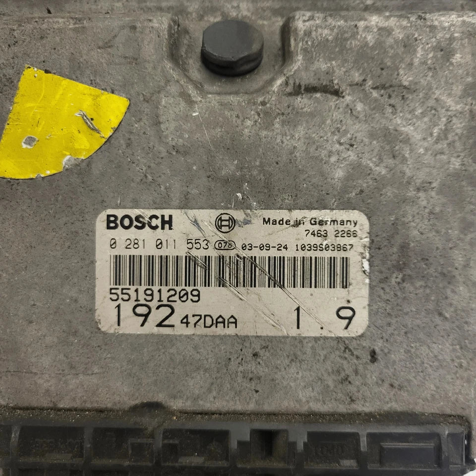 FIAT STILO 1.9 JTD ECU / 0281011553 / 55191209 / 19247DAA / BOSCH - C65-11 - 2