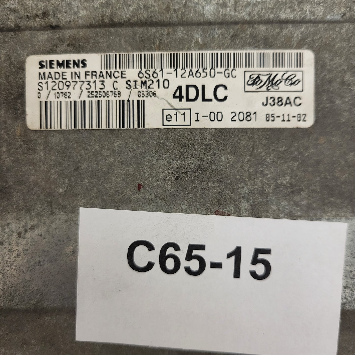 FORD FIESTA ECU / 6S61-12A650-GC / S120977313C / SIM210 / S120977313 / SIEMENS