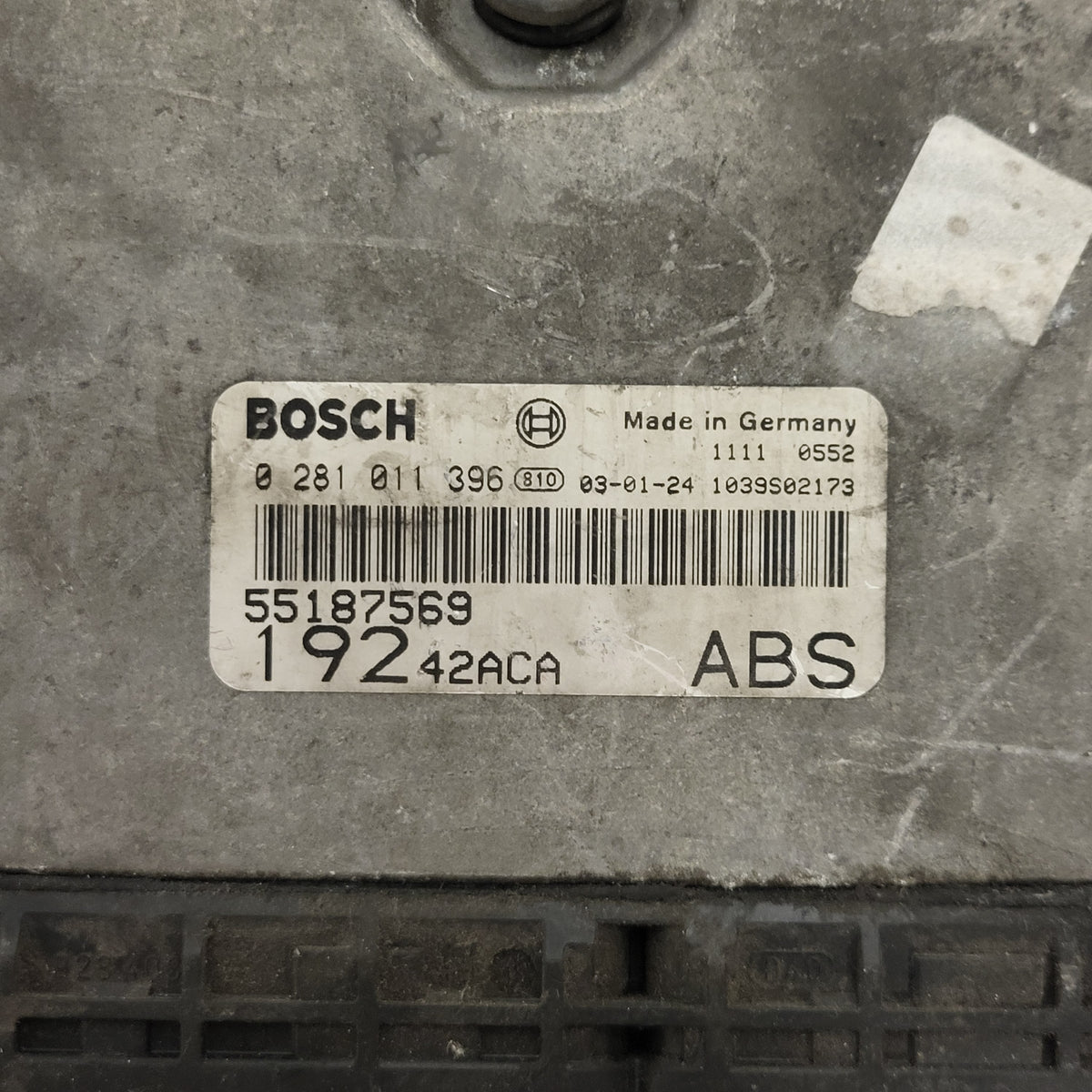 Fiat STILO ECU / 0281011396 / 55187569 / 1039S02173 / BOSCH - C65-16 - 2