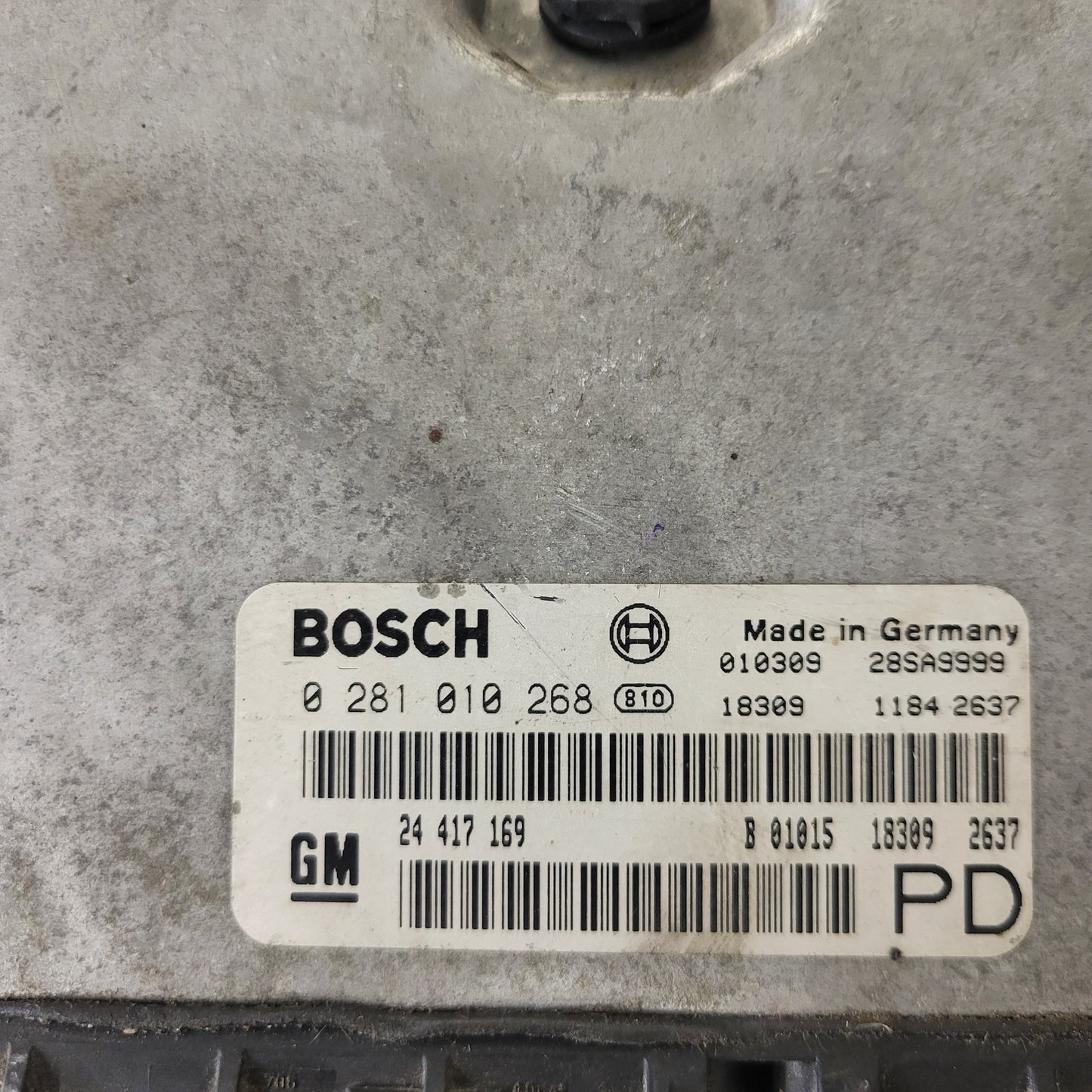 Opel Zafira 2.0 ECU / 0281010268 / 24417169 / BOSCH