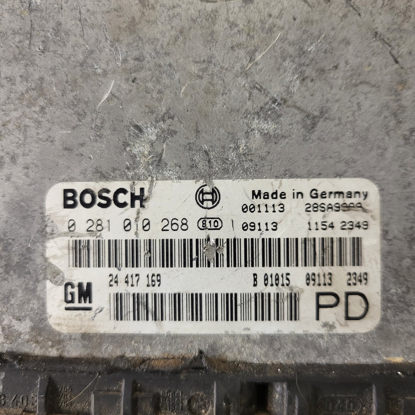 Opel Zafira 2.0 ECU / 0281010268 / 24417169 / BOSCH