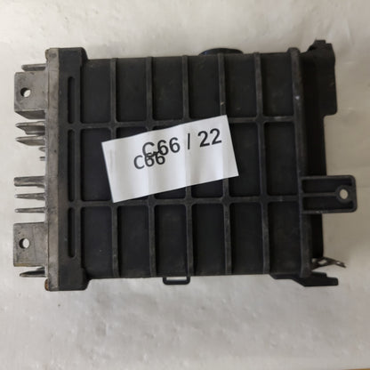 VW VOLKSWAGEN POLO 1.0 ECU / 0261200253 / 030906026A / BOSCH