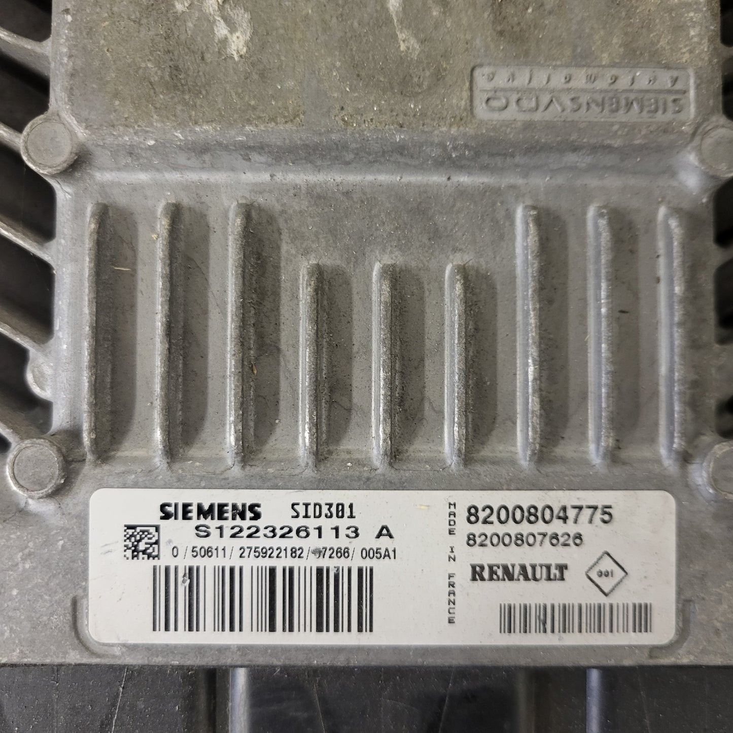 Renault Megane Scenic ECU / S122326113A / 8200804775 / 8200807626 / SID301 / SIEMENS