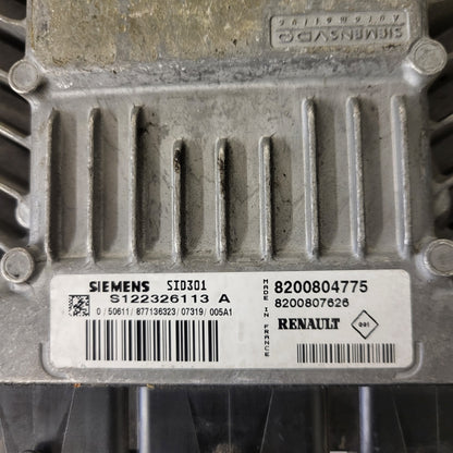 Renault Megane Scenic ECU / S122326113A / 8200804775 / 8200807626 / SID301 / SIEMENS
