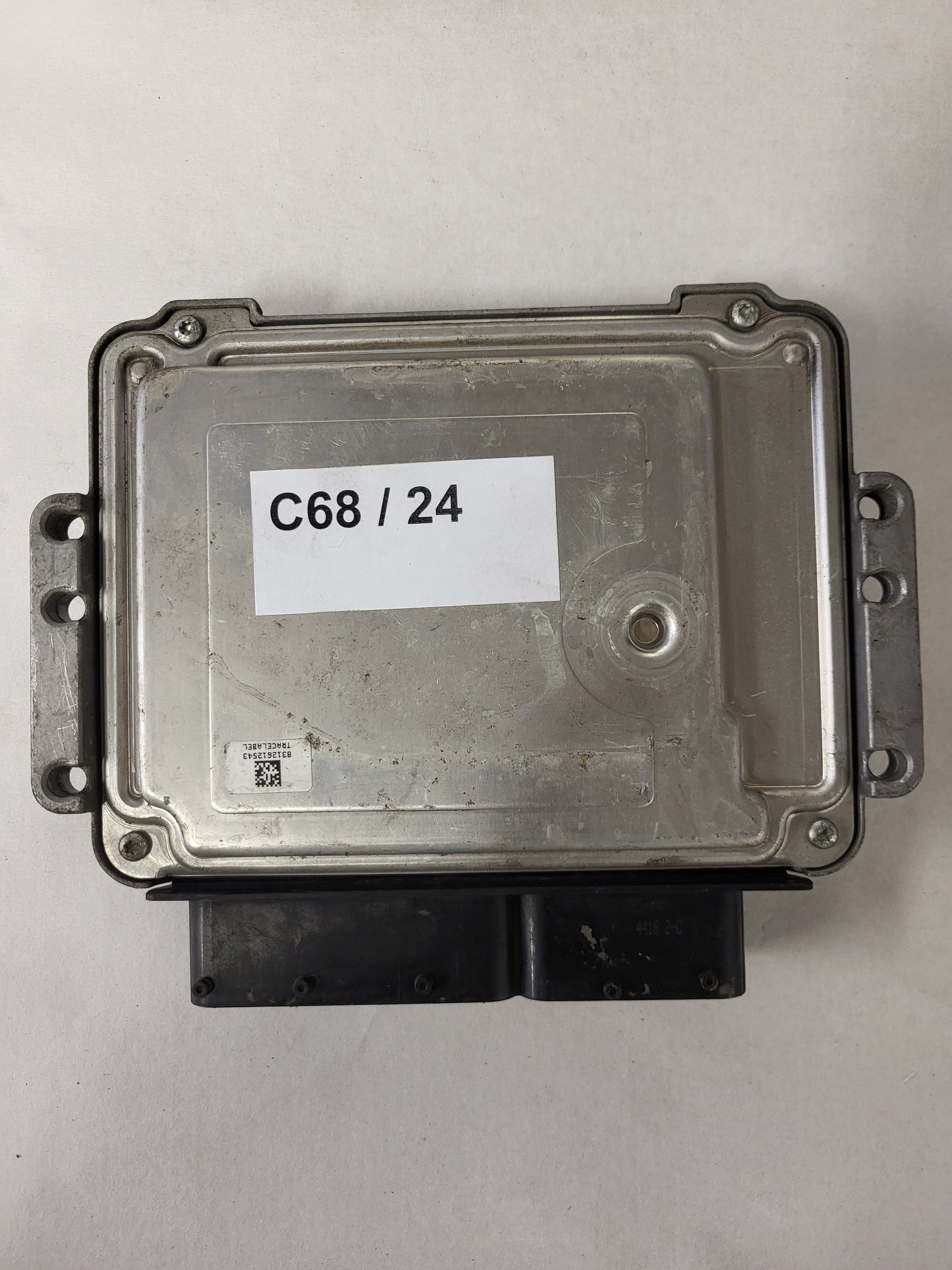 ALFA ROMEO 147 1.9 JTD ECU / 0281012882 / 55206270 / BOSCH