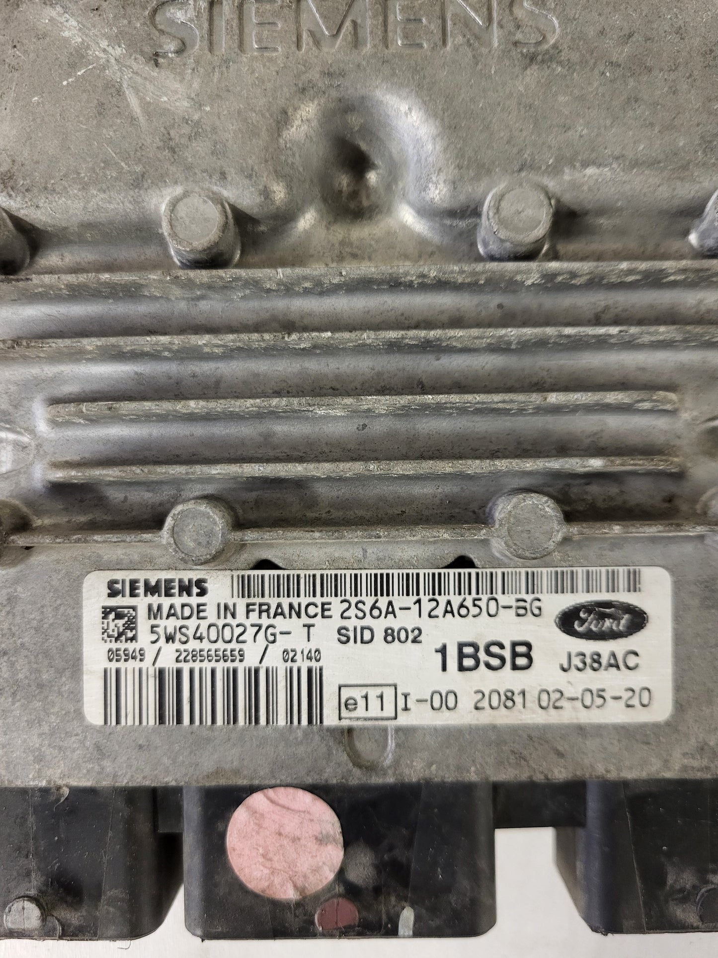FORD FIESTA ECU / 2S6A-12A650-BG / 5WS40027G-T / 1BSB / SID802 / SIEMENS