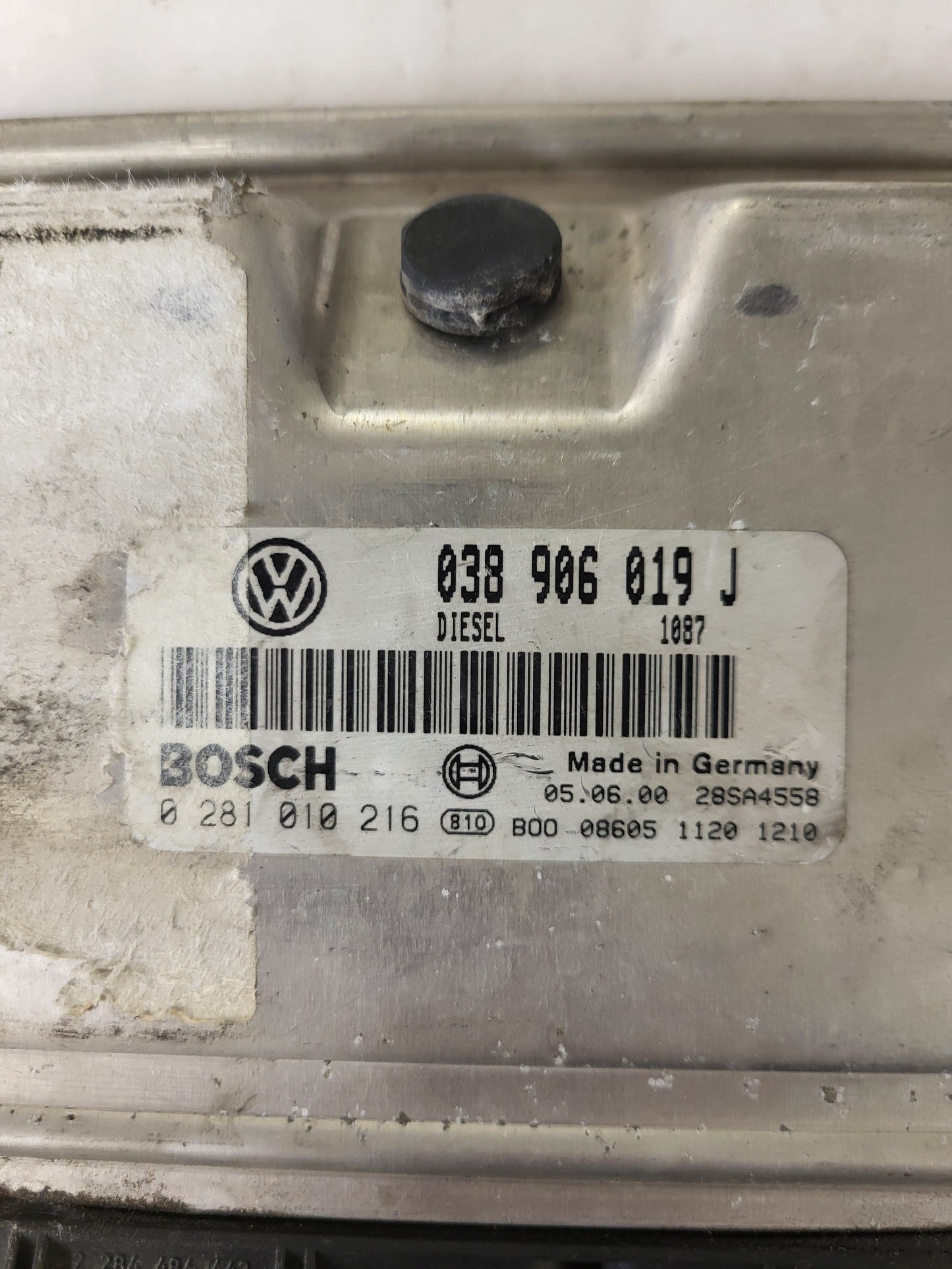VW SHARAN ECU / 038906019J / 0281010216 / EDC15P+ / BOSCH