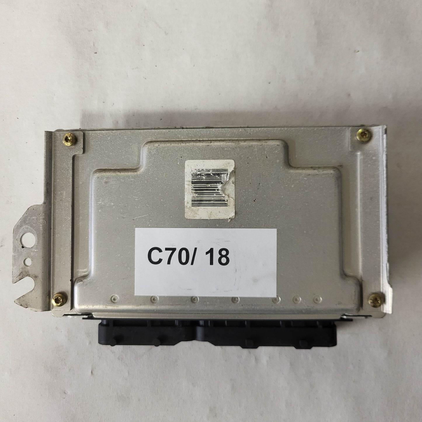 HYUNDAI GETZ ECU / 39110-02420 / 9030930266F / TBE2IN11 / KEFICO
