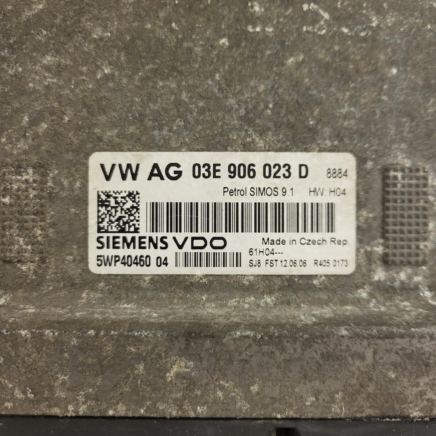 VW SEAT ŠKODA ECU / 03E906023D / 5WP40460 04 / SIMOS 9.1 / SIEMENS