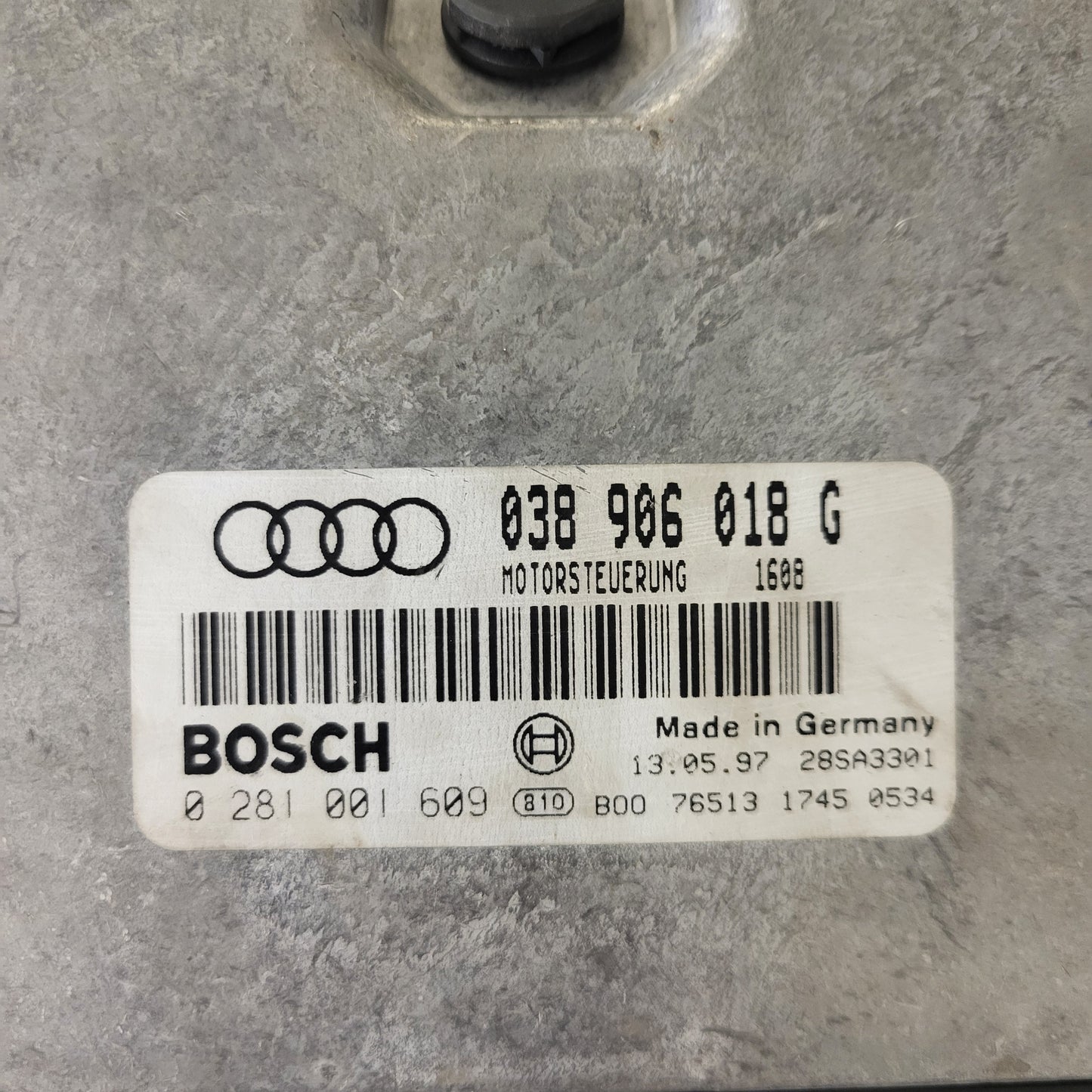 AUDI ECU / 0281001609 / 038906018G / BOSCH