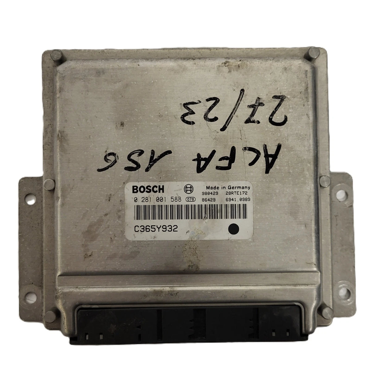 ALFA ROMEO 156 ECU / 0281001588 / C365Y932 / BOSCH - C72-19 - 1