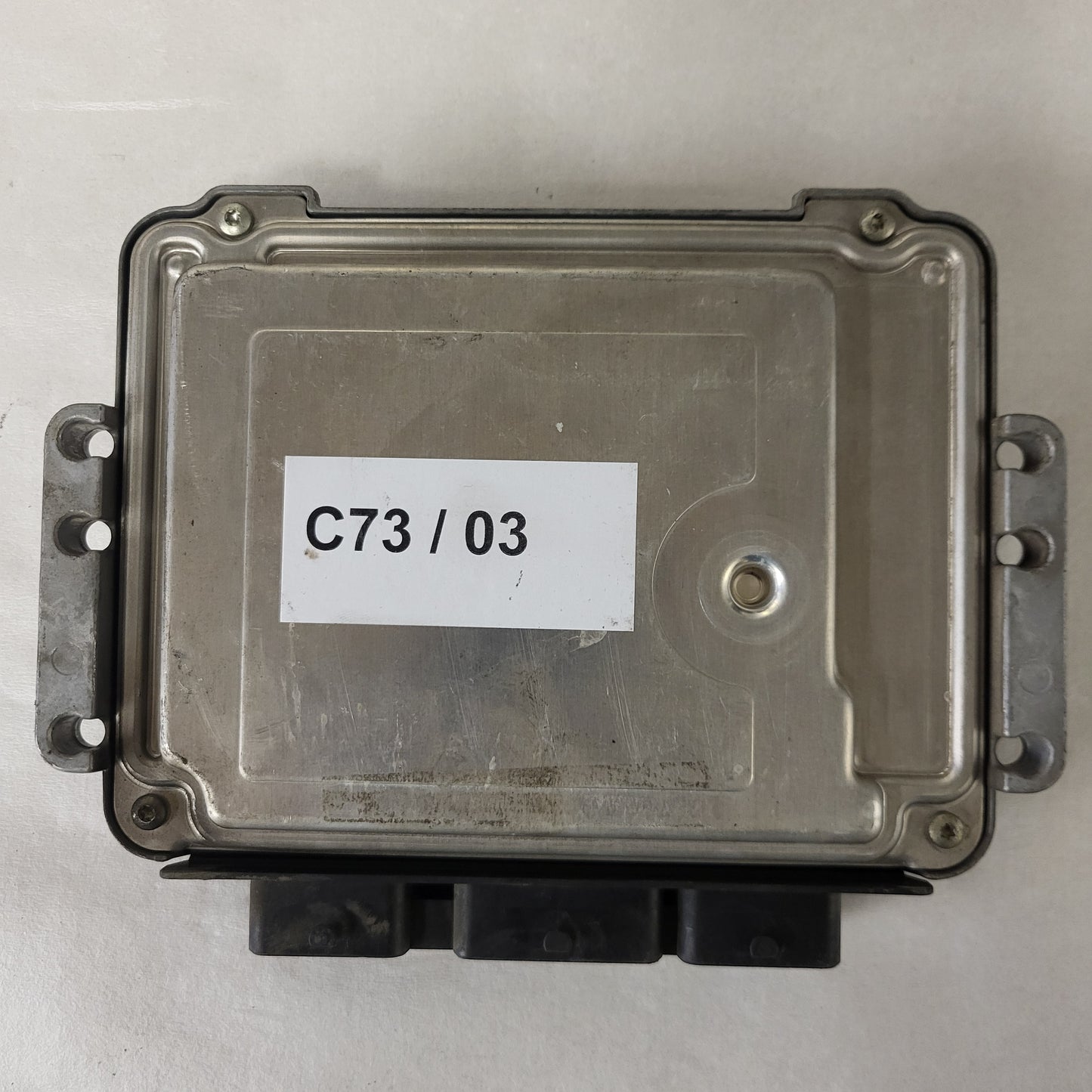 Renault Megane 1.9 DCI ECU / 0281011276 / 8200305678 / 8200304606 / BOSCH