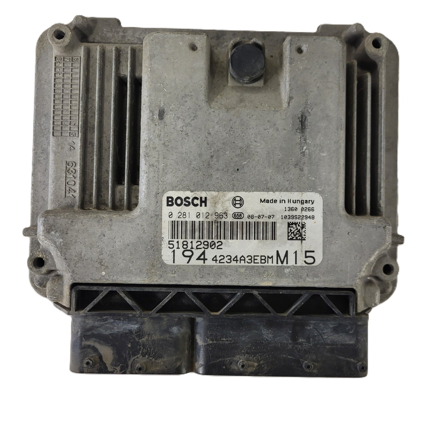 FIAT CROMA 1.9 JTD ECU / 0281012963 / 51854280 / 1039S83739 / BOSCH