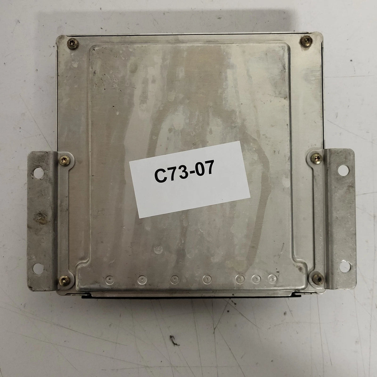 LANCIA LYBRA 2.4 JTD ECU / 0281010001 / 46472184 / C425B839 / BOSCH - C73-07 - 3