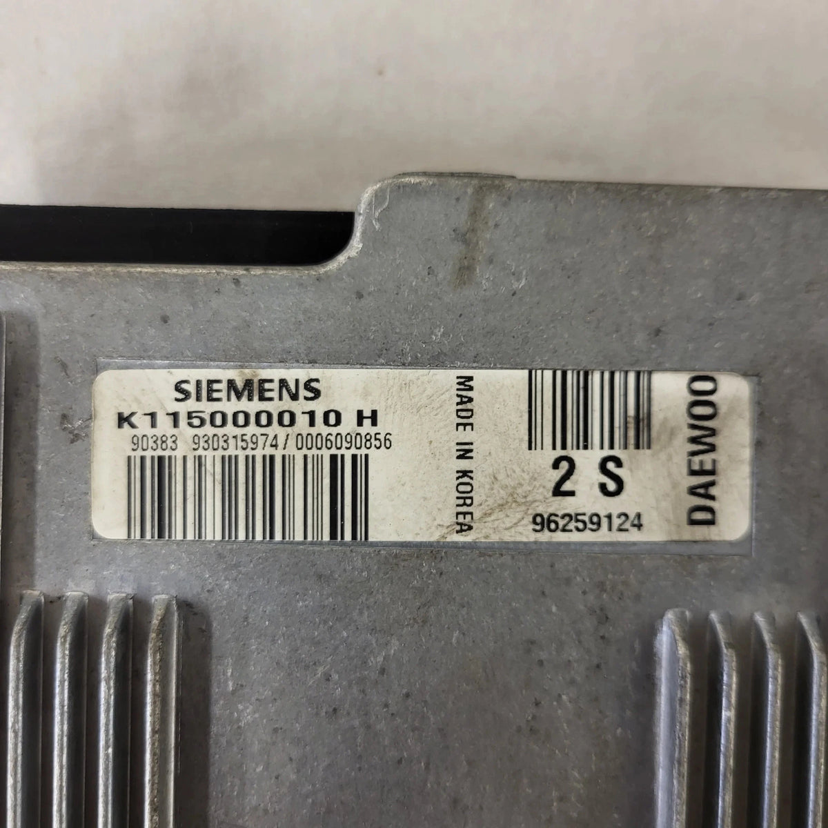 DAEWOO MATIZ ECU / K115000010E / 96259124 / 920441300 / SIEMENS - C73-08 - 2