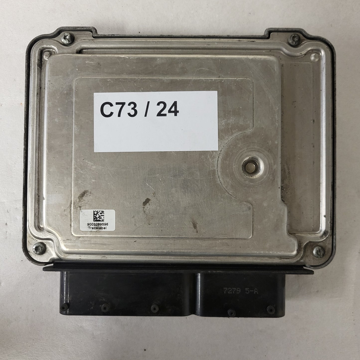 SKODA FABIA ECU / 03G906013R / 0281016628 / EDC17U01 / 03G906013Q