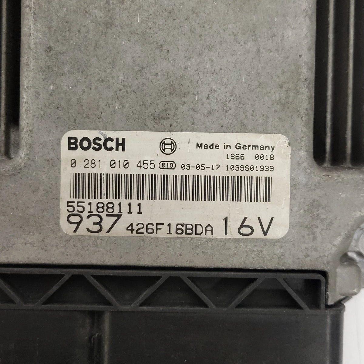 ALFA ROMEO 147 ECU / 0281010455 / 55188111 / BOSCH - C74-01 - 2