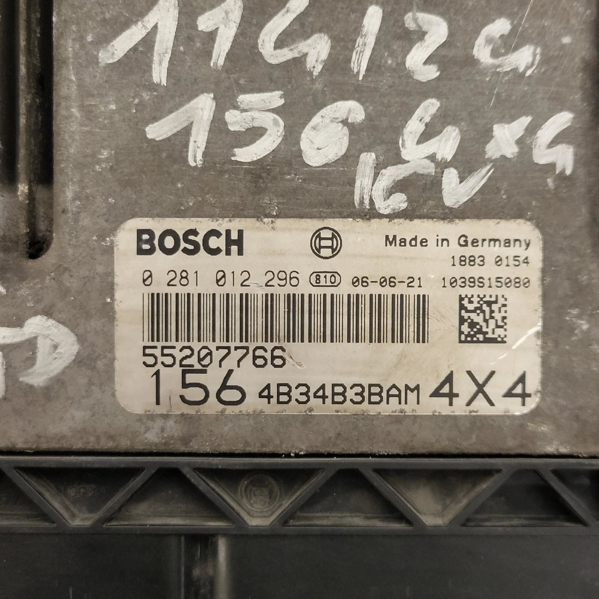 ALFA ROMEO 156 4X4 ECU / 0281012296 / 55207766 / BOSCH - C74-07 - 2