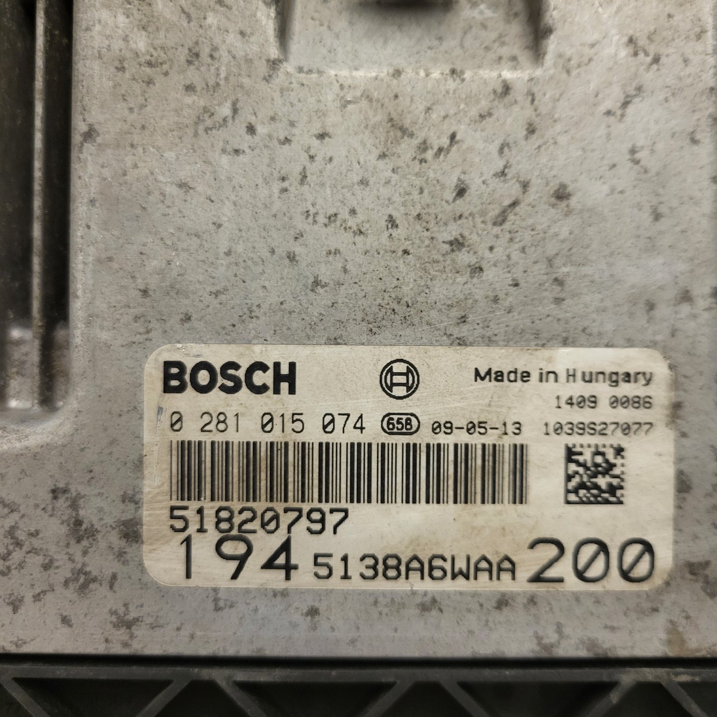 FIAT CROMA ECU / 0281015074 / 51820797 / BOSCH