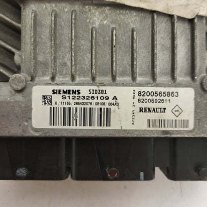 RENAULT MEGANE SCENIC ECU / S122326109A / 8200565863 / 8200592611 SID301 SIEMENS