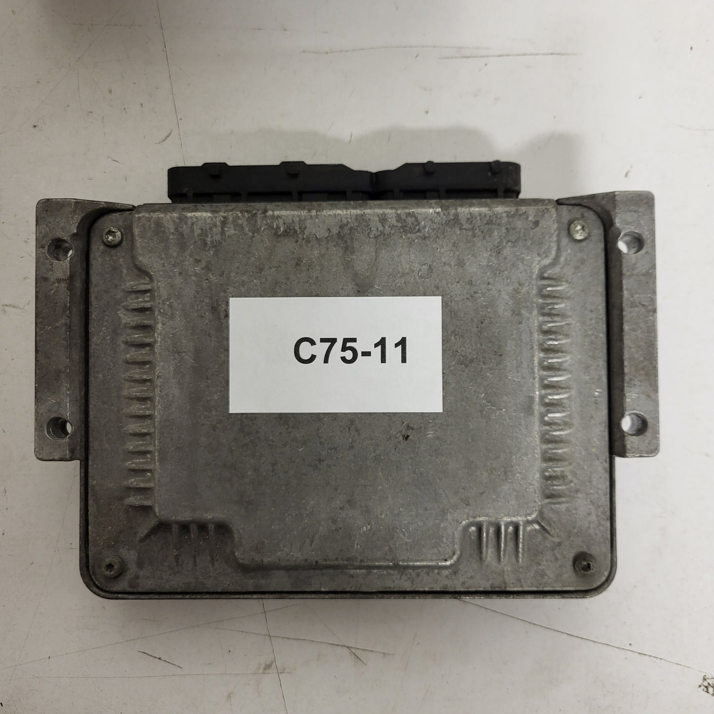 FIAT STILO 1.9 JTD ECU / 0281011553 / 55191209 / 19247DAA / BOSCH
