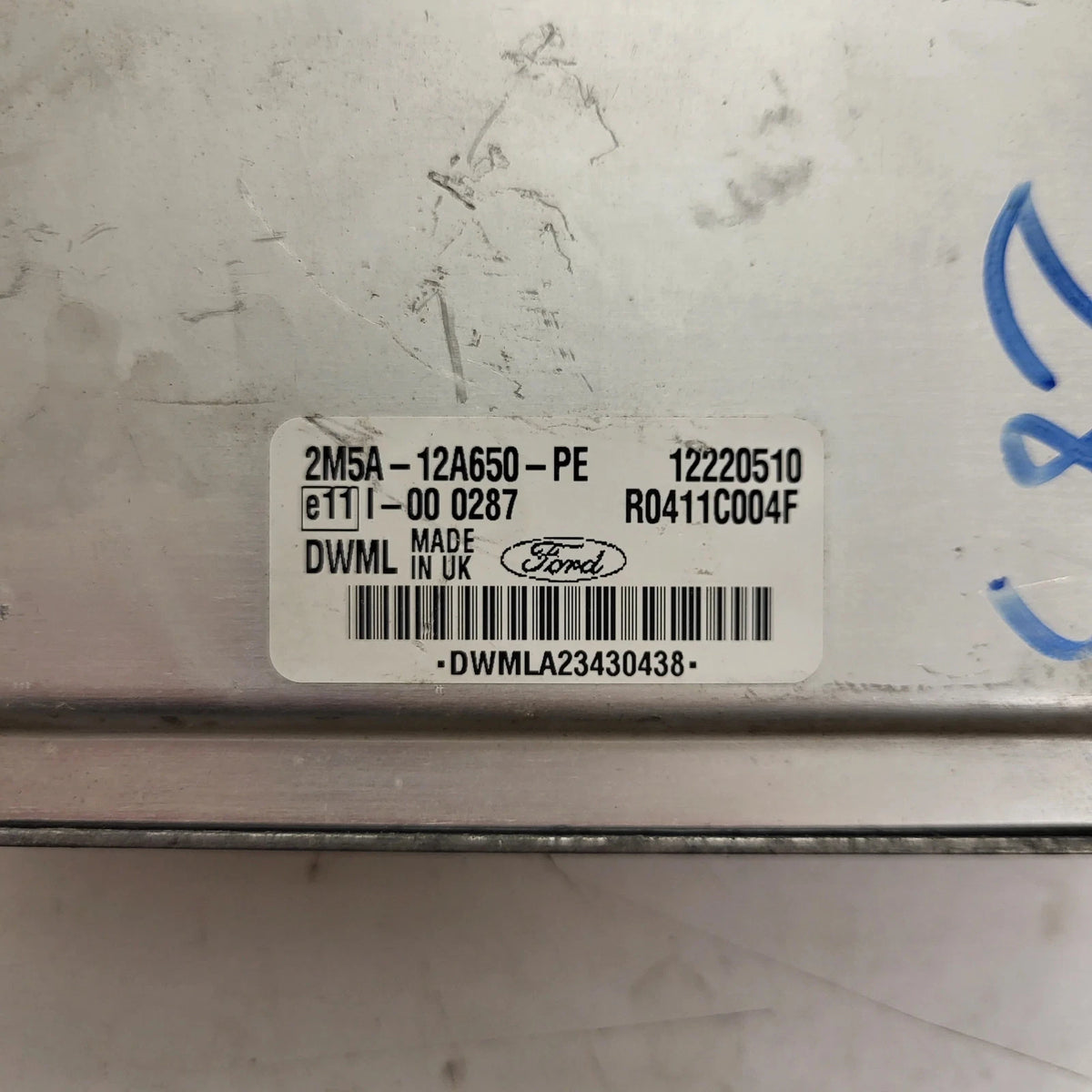 FORD FOCUS ECU / 2M5A-12A650-PE / DWML / R0411C004F / 2M5A12A650PE / DELPHI - C76-06 - 2