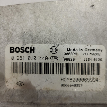 VOLVO V40 S40 ECU / 0281010440 / HOM8200065994 / 8200049957 / BOSCH