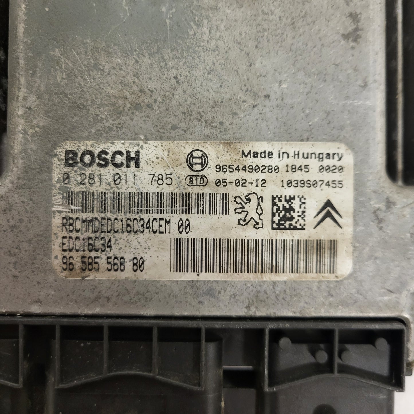 Peugeot Citroen ECU / 0281011785 / 9656709880 / 9654490280 / EDC16C34 / BOSCH