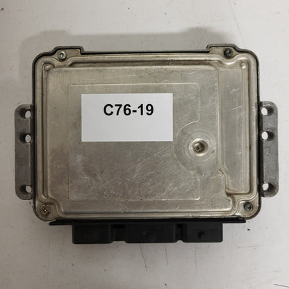 Peugeot Citroen ECU / 0281011785 / 9656709880 / 9654490280 / EDC16C34 / BOSCH