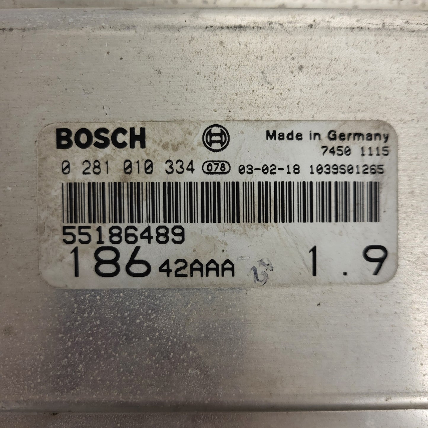 Fiat MULTIPLA 1.9 ECU / 0281010334 / 73501228 / BOSCH