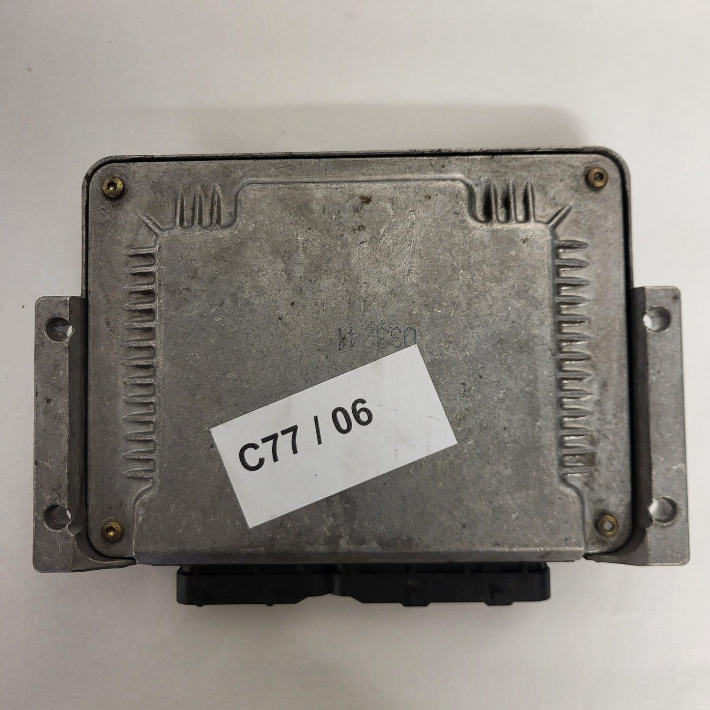 ALFA 147 ECU / 0281010332 / 55185365 / BOSCH