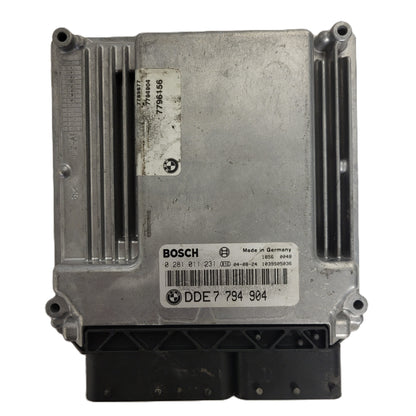 BMW 7 E65 ECU / 0281011231 / 7794904 / DDE7794404 / BOSCH